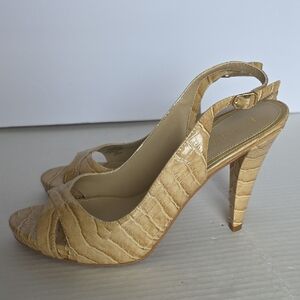 Lauren Ralph Lauren Croc-Embossed Tan Heels Size 8.5